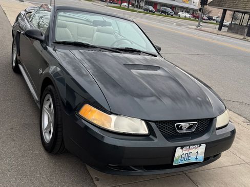 Used 1999 Ford Mustang GT image 17