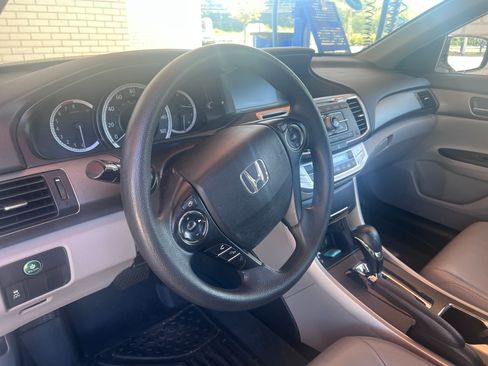 Used 2014 Honda Accord LX image 10