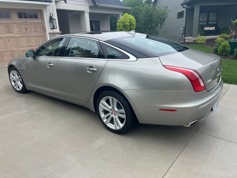 Used 2014 Jaguar XJ L Portfolio AWD/4WD image 4