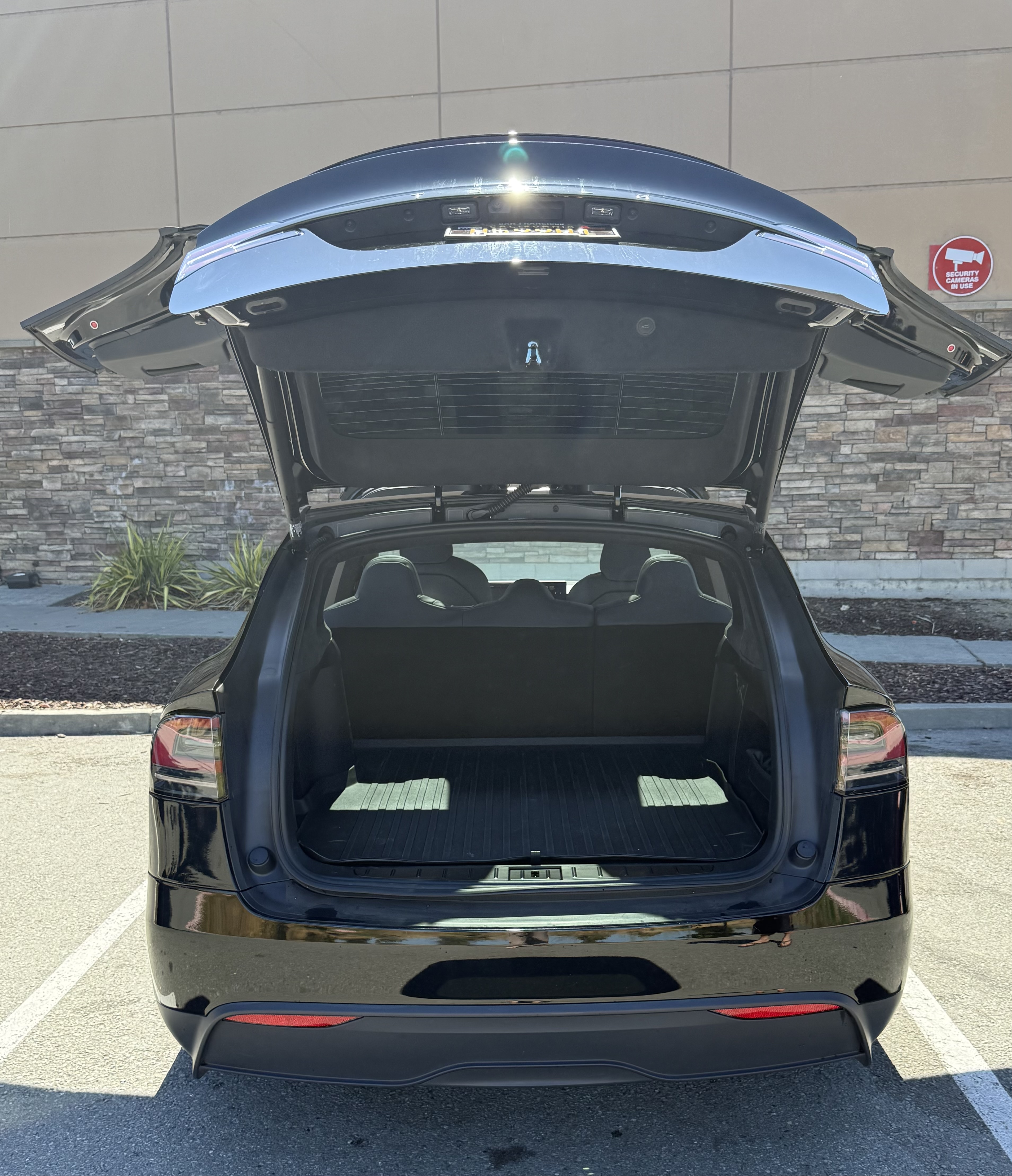 Used 2023 Tesla Model X AWD/4WD image 6