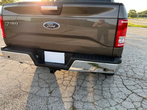 Used 2017 Ford F150 XLT w/ Equipment Group 302A Luxury AWD/4WD image 9