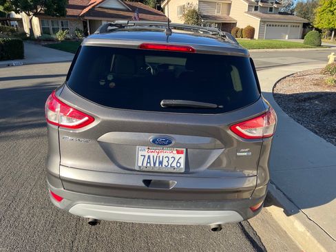 Used 2013 Ford Escape SE image 5