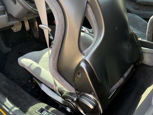 Used 2021 Ferrari F8 Tributo RWD image 18