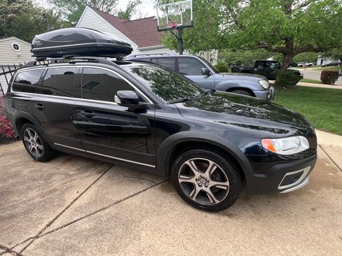 Used 2013 Volvo XC70 T6 AWD/4WD image 1