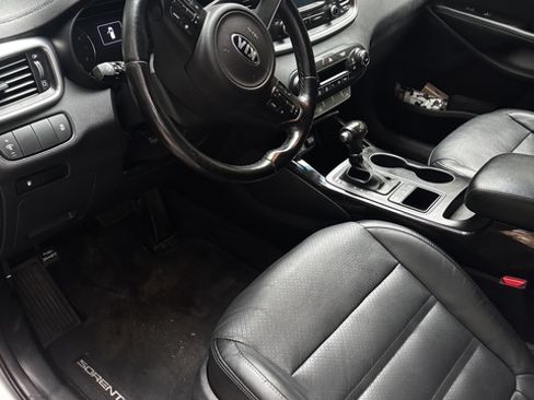Used 2016 Kia Sorento SX AWD/4WD image 6
