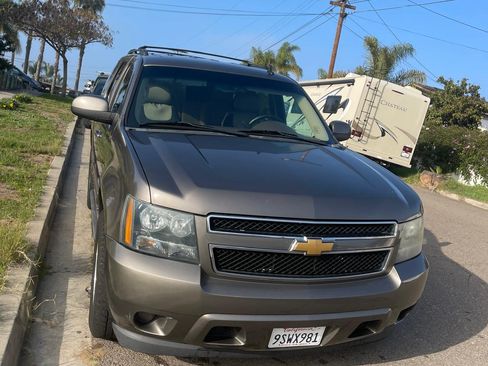Used 2012 Chevrolet Tahoe LT w/ Luxury Package image 1
