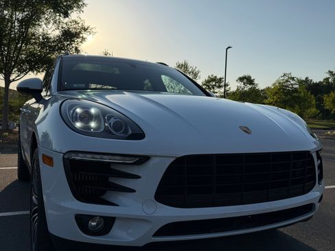 Used 2015 Porsche Macan S AWD/4WD image 1