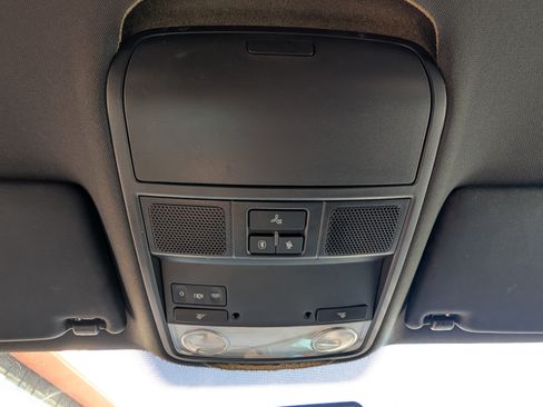 Used 2012 Volkswagen GTI 4-Door image 16