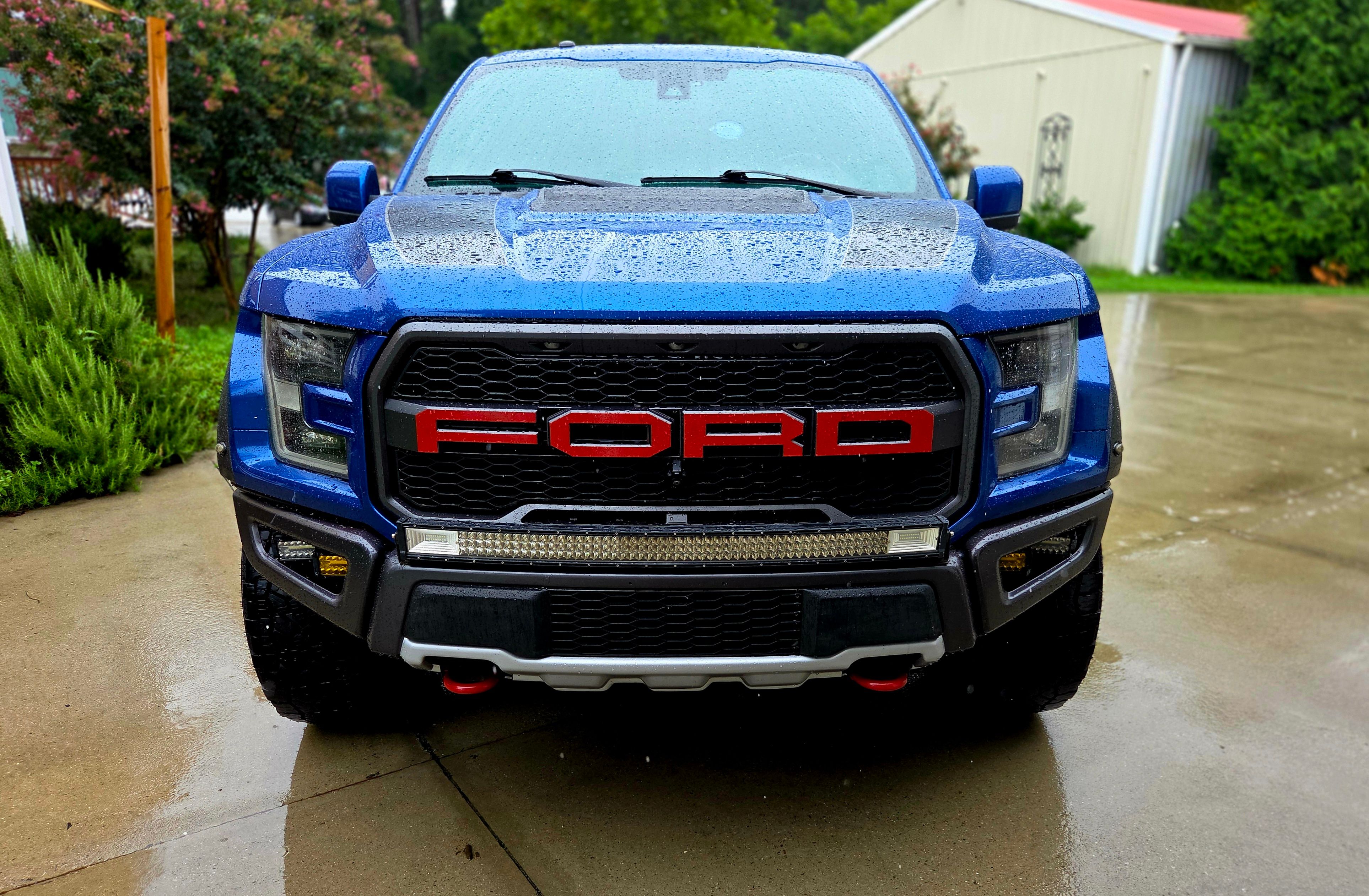 Used 2017 Ford F150 Raptor w/ Equipment Group 802A Luxury AWD/4WD image 2