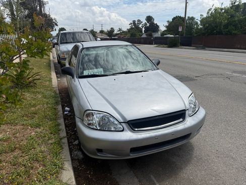 Used 2000 Honda Civic DX image 1