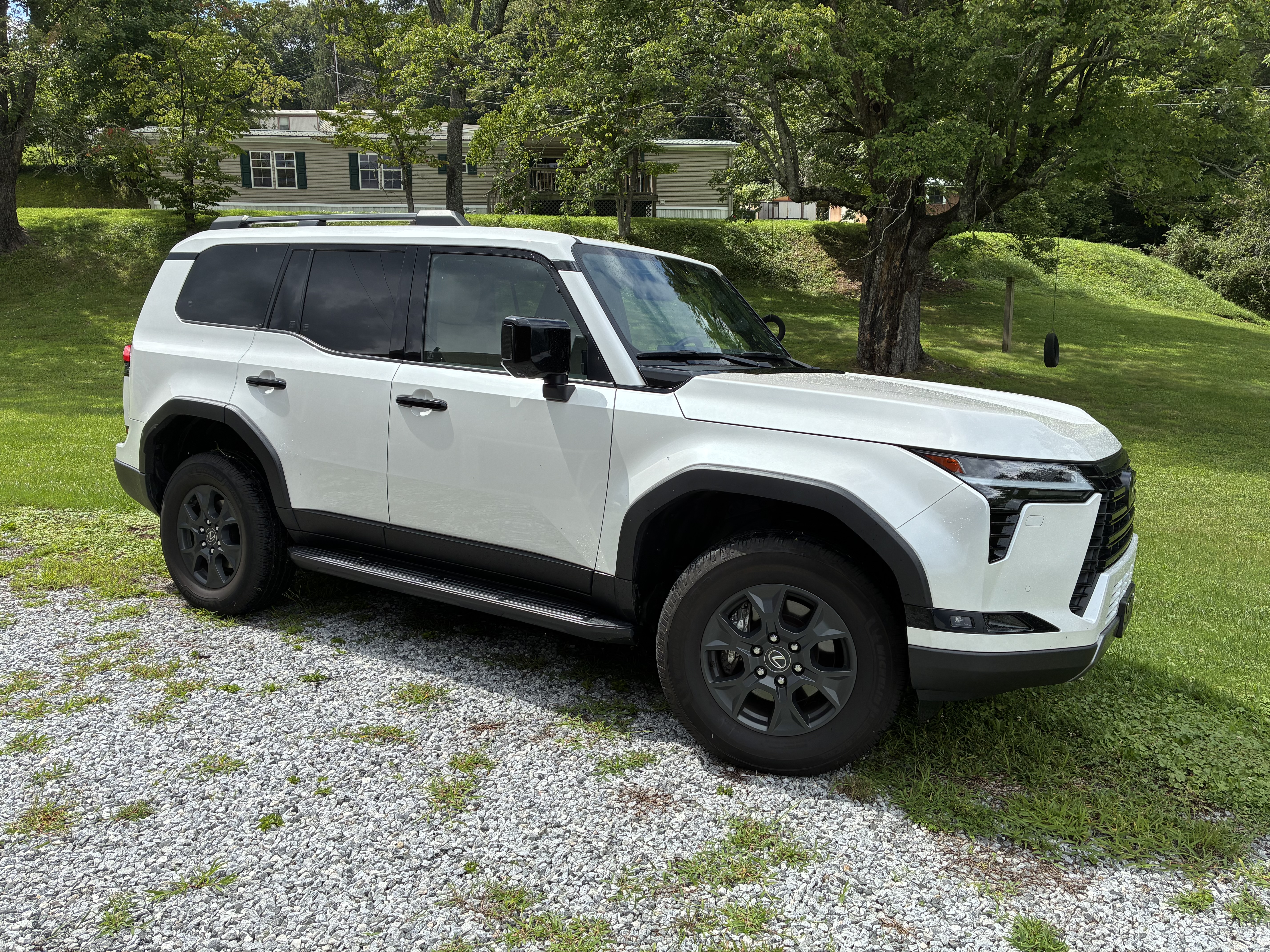 Used 2024 Lexus GX 550 AWD/4WD image 6