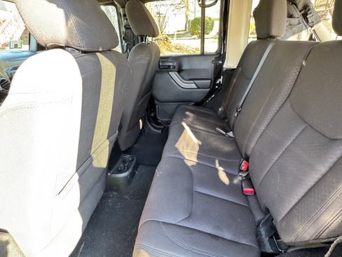 Used 2015 Jeep Wrangler Unlimited Sport w/ Quick Order Package 24S image 6