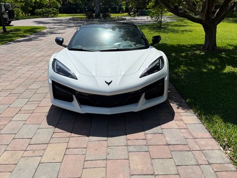 Used 2023 Chevrolet Corvette Z06 w/ Stealth Interior Trim Package image 12