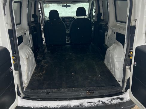 Used 2018 RAM ProMaster City Tradesman image 2