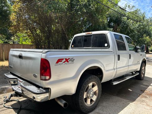 Used 2007 Ford F250 Lariat AWD/4WD image 8