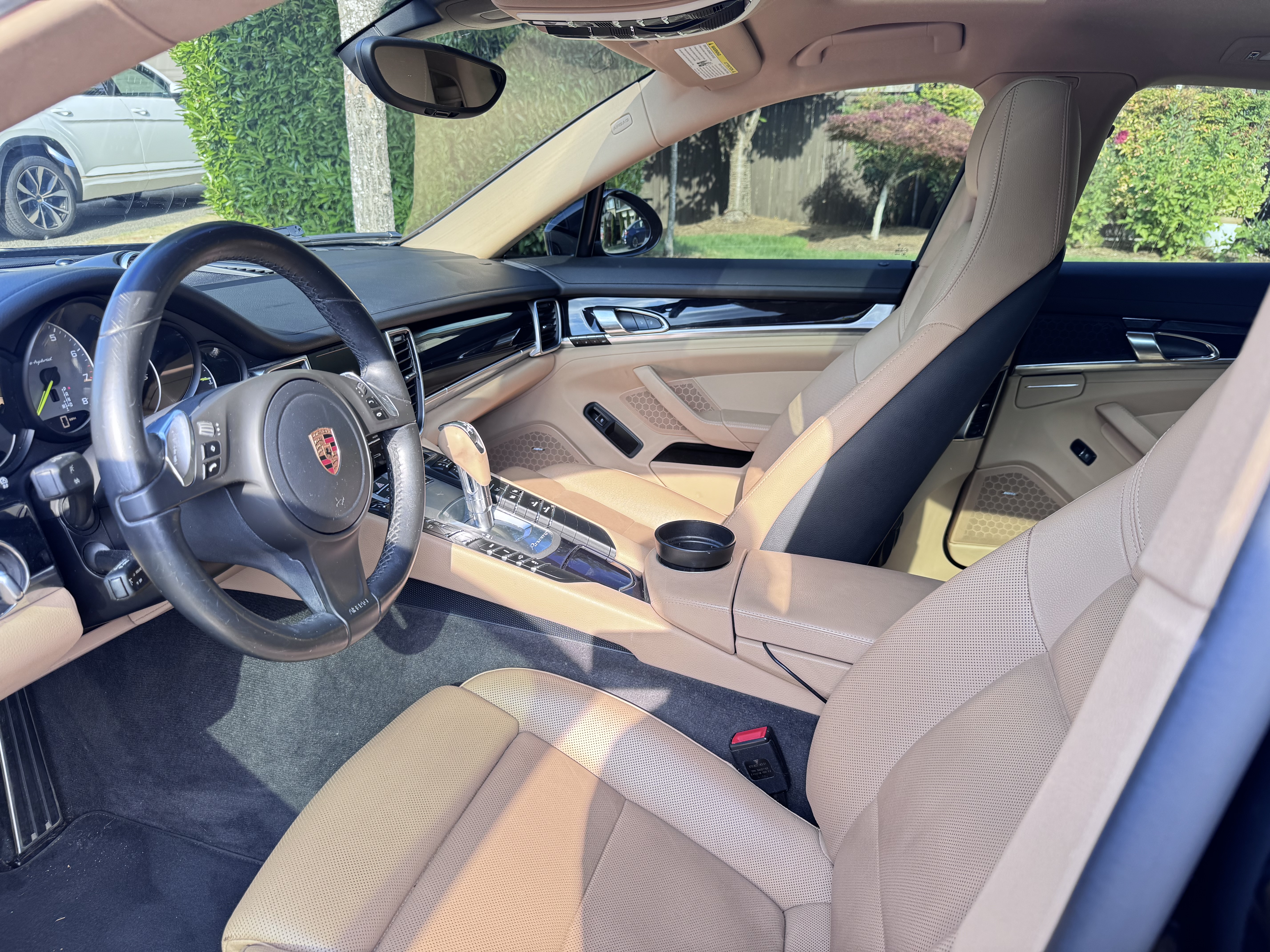 Used 2016 Porsche Panamera S RWD image 5
