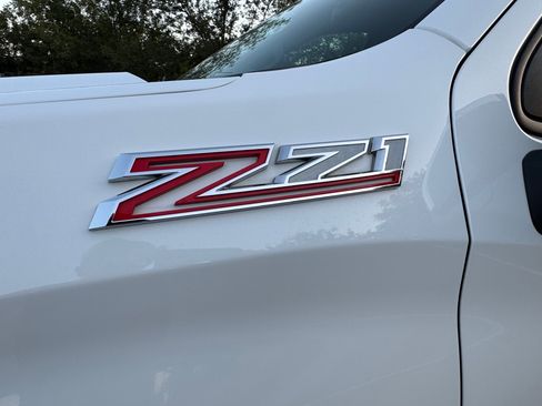 Used 2019 Chevrolet Silverado 1500 LT w/ All-Star Edition AWD/4WD image 16