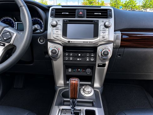 Used 2019 Toyota 4Runner Limited AWD/4WD image 11