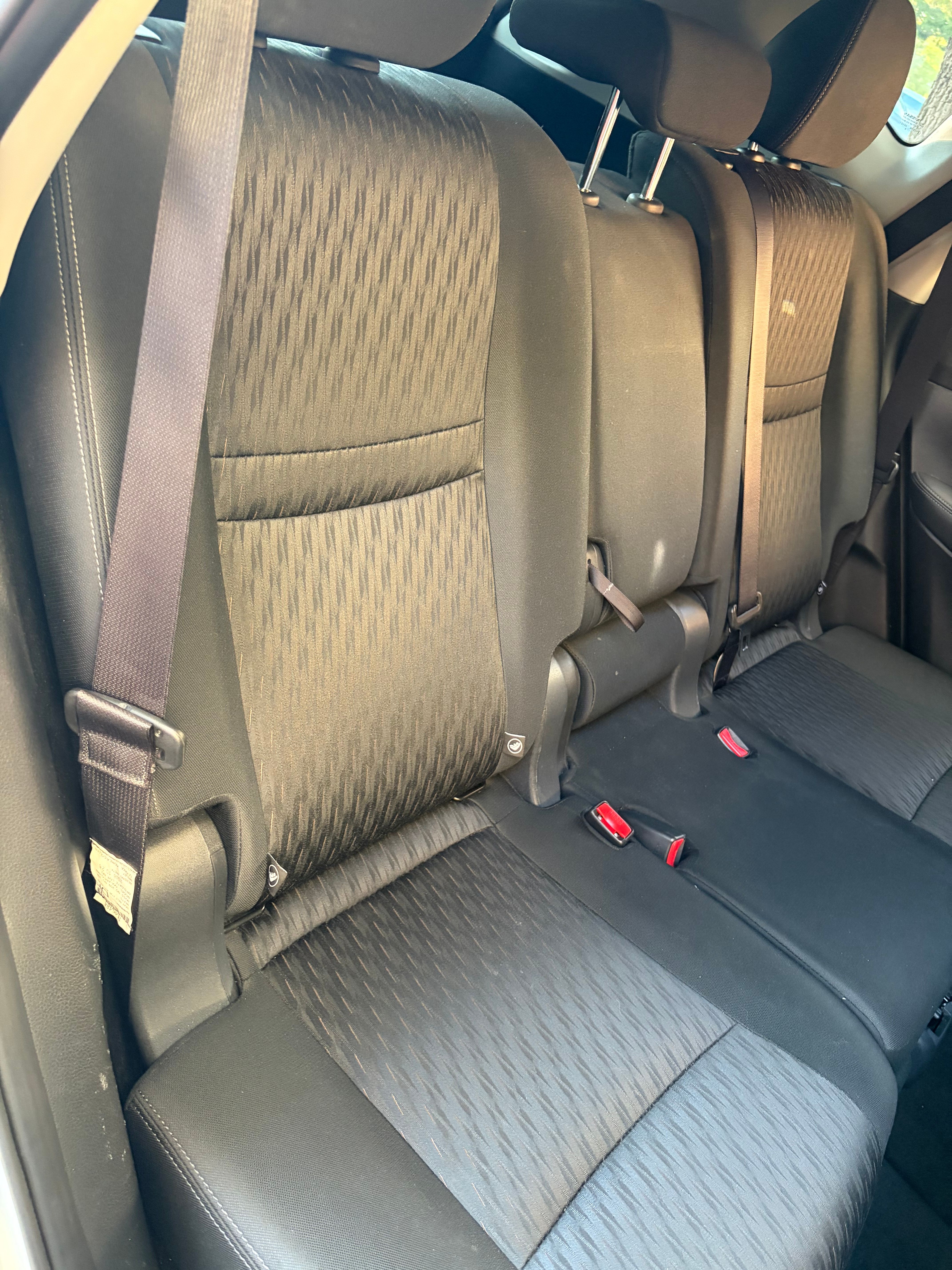 Used 2019 Nissan Rogue S FWD image 24