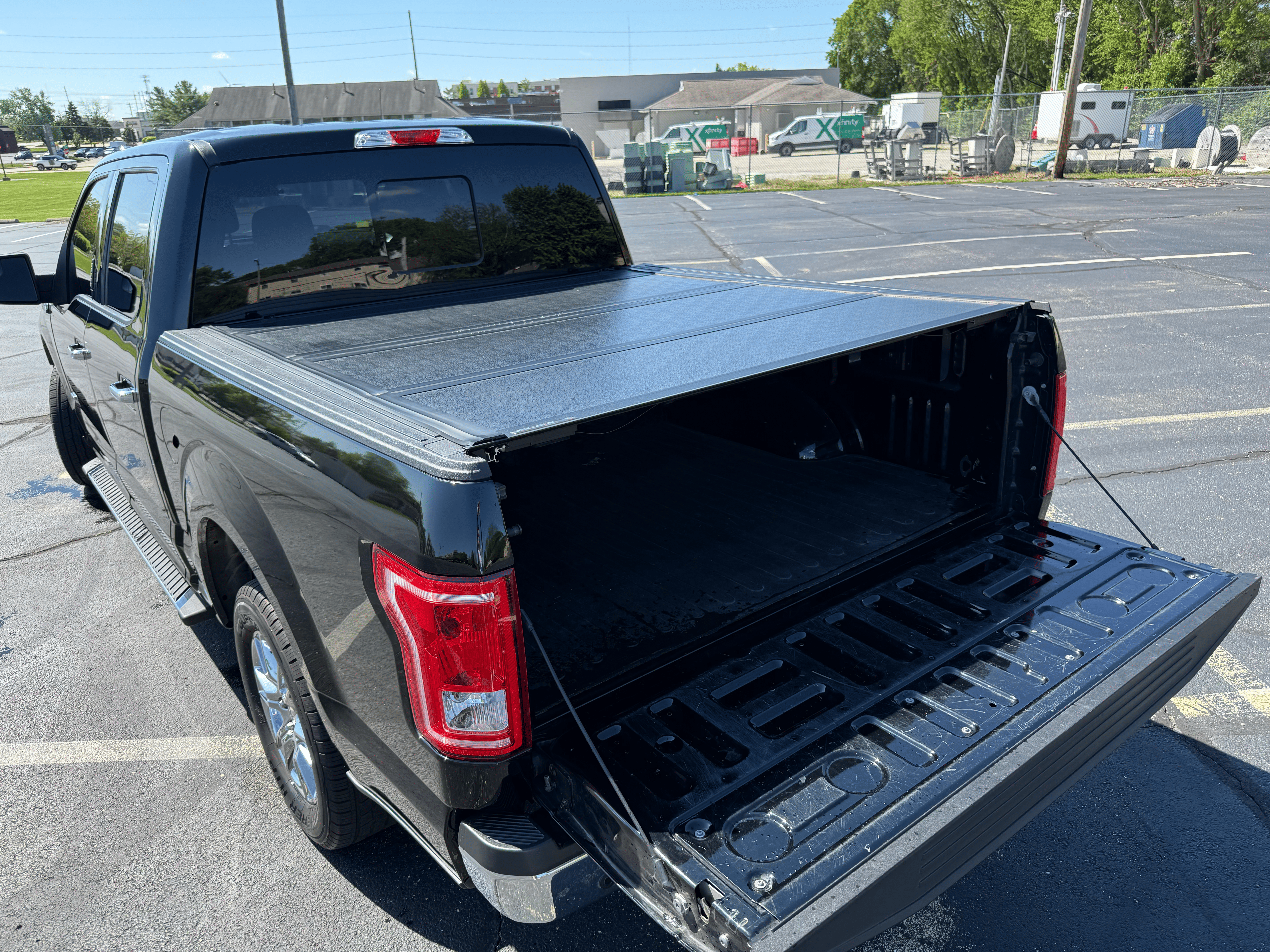 Used 2016 Ford F150 XLT w/ Equipment Group 302A Luxury RWD image 6