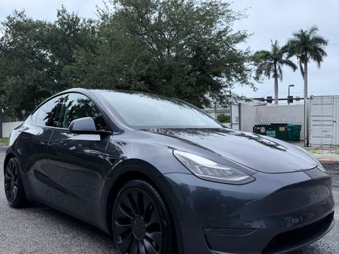 Used 2020 Tesla Model Y Performance AWD/4WD image 1