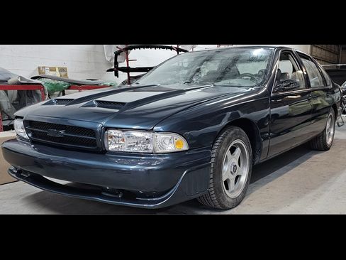 Used 1996 Chevrolet Impala SS image 7