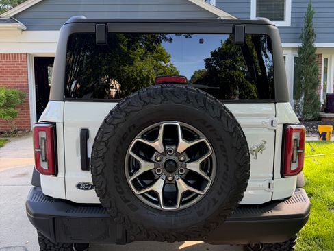 Used 2022 Ford Bronco Badlands AWD/4WD image 5