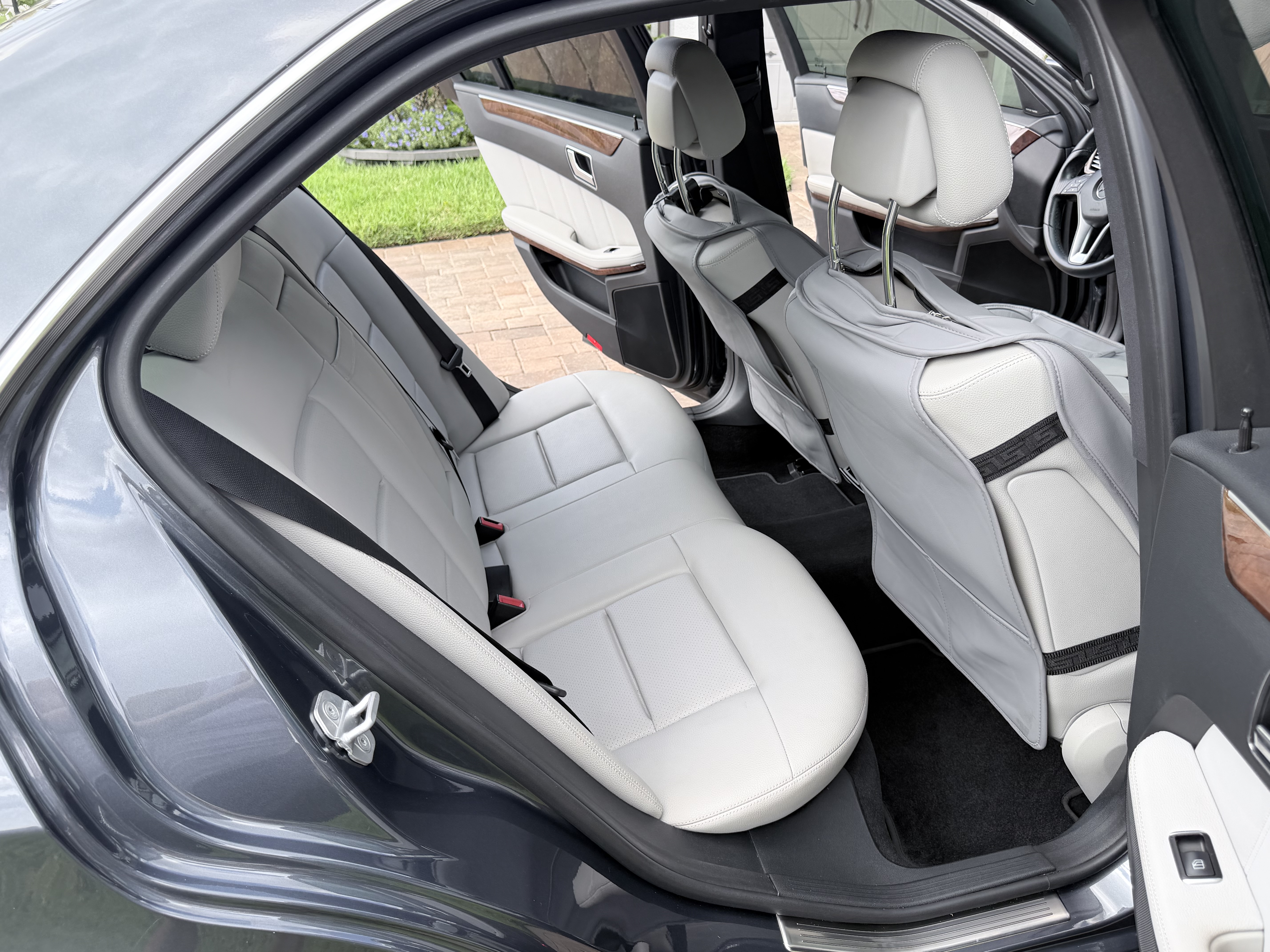 Used 2013 Mercedes-Benz E 350 Sedan image 9