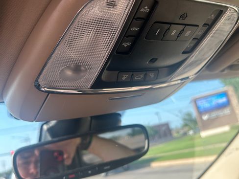 Used 2018 Jeep Grand Cherokee Limited w/ Luxury Group II RWD image 11