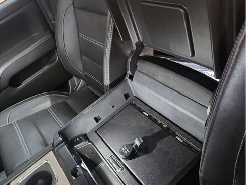 Used 2016 GMC Sierra 2500 Denali w/ Duramax Plus Package image 14