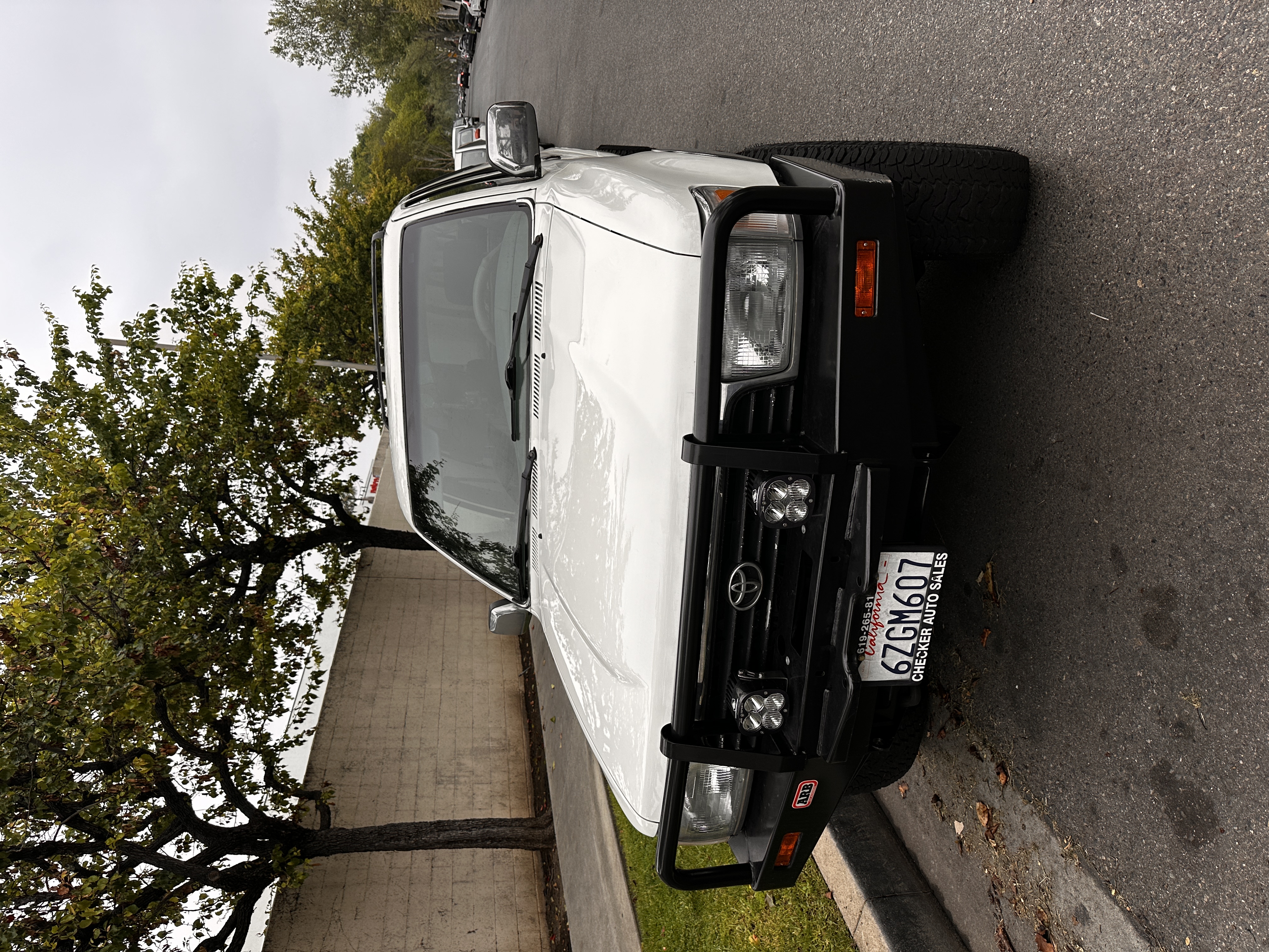 Used 1993 Toyota 4Runner SR5 AWD/4WD image 1