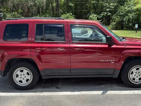 Used 2015 Jeep Patriot Sport w/ Power Value Group FWD image 14