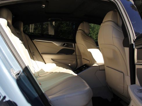 Used 2022 BMW 840i Gran Coupe w/ Comfort Seating Package image 15