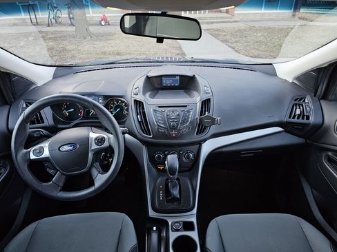Used 2015 Ford Escape SE image 17