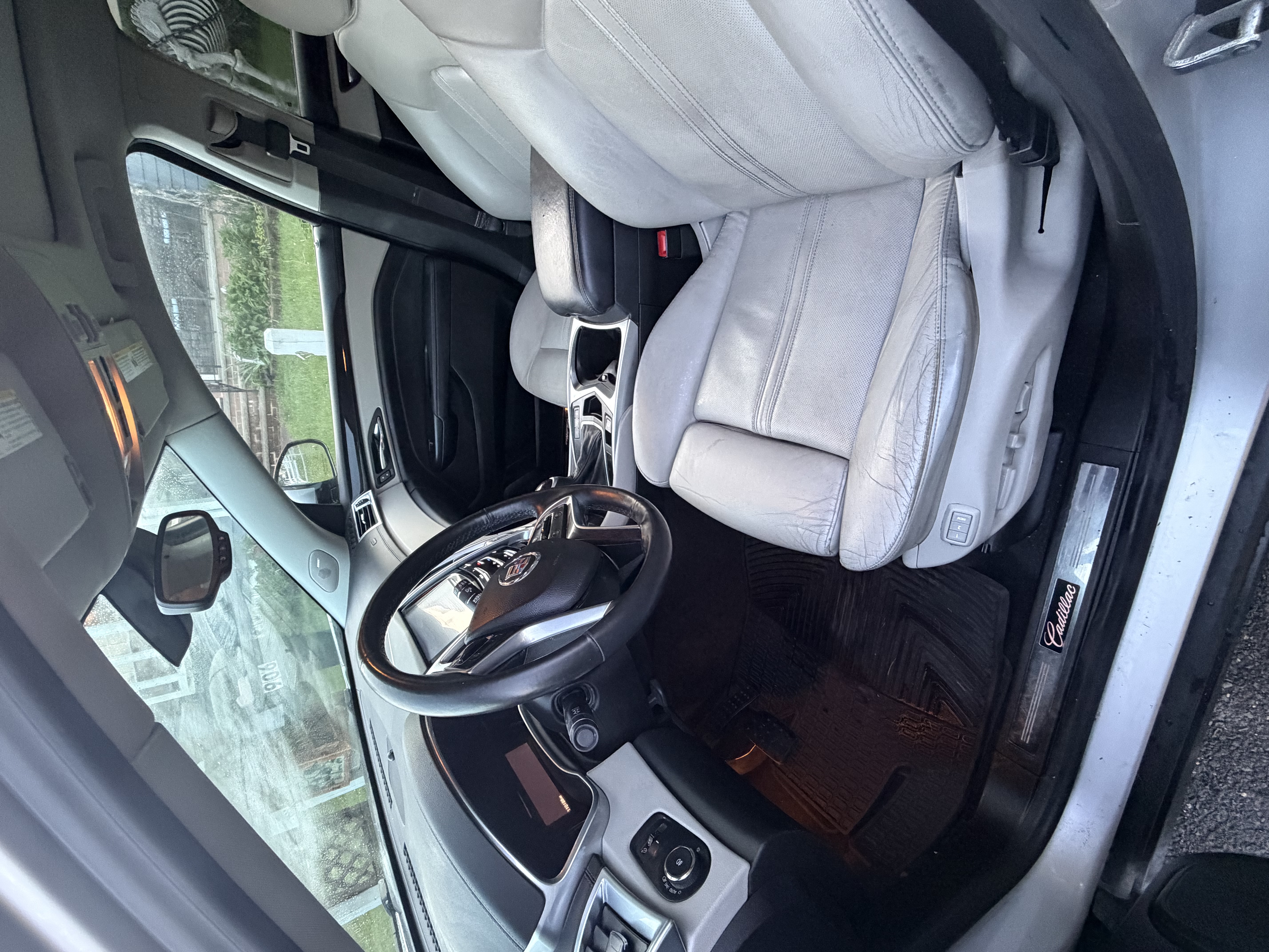 Used 2014 Cadillac SRX Performance w/ Driver Awareness Package AWD/4WD image 6