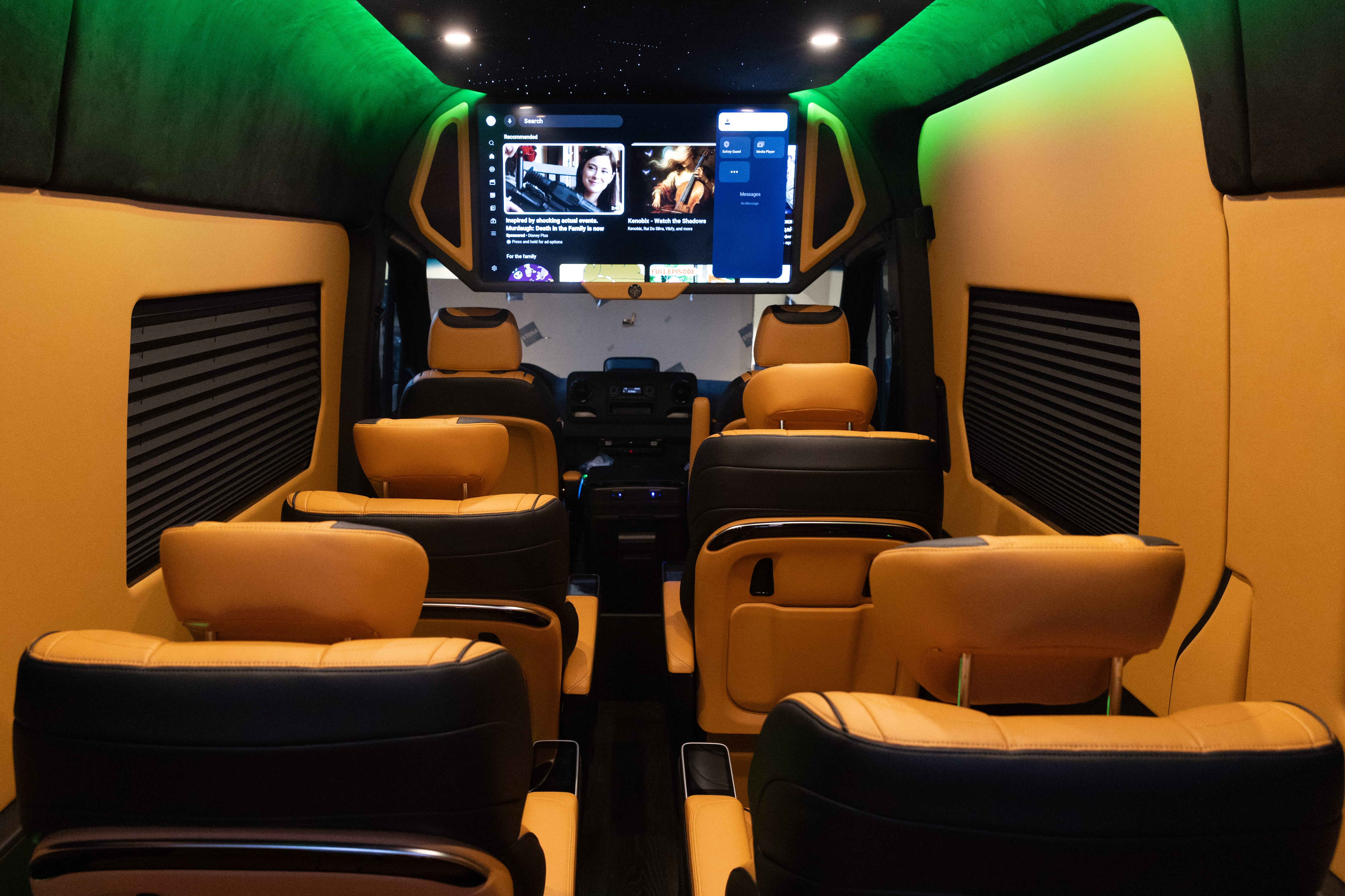 Used 2025 Mercedes-Benz Sprinter 2500 image 4