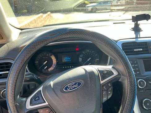 Used 2014 Ford Fusion S image 10