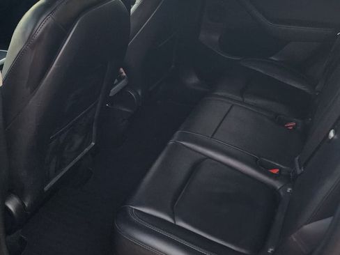 Used 2022 Tesla Model Y Performance image 5