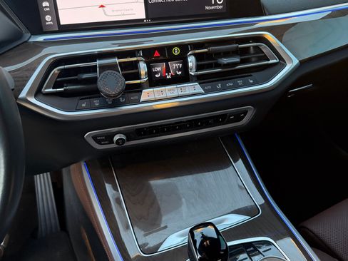 Used 2023 BMW X5 xDrive40i w/ Premium Package image 6