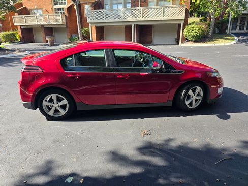 Used 2014 Chevrolet Volt Premium w/ Premium Trim Package image 6