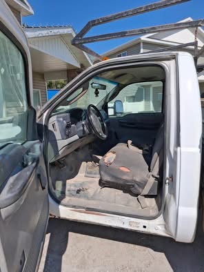 Used 2006 Ford F450 4x4 Regular Cab Super Duty image 5