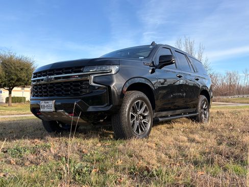Used 2021 Chevrolet Tahoe Z71 w/ Z71 Signature Package image 15