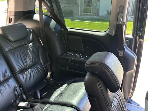 Used 2010 Honda Odyssey Touring image 30
