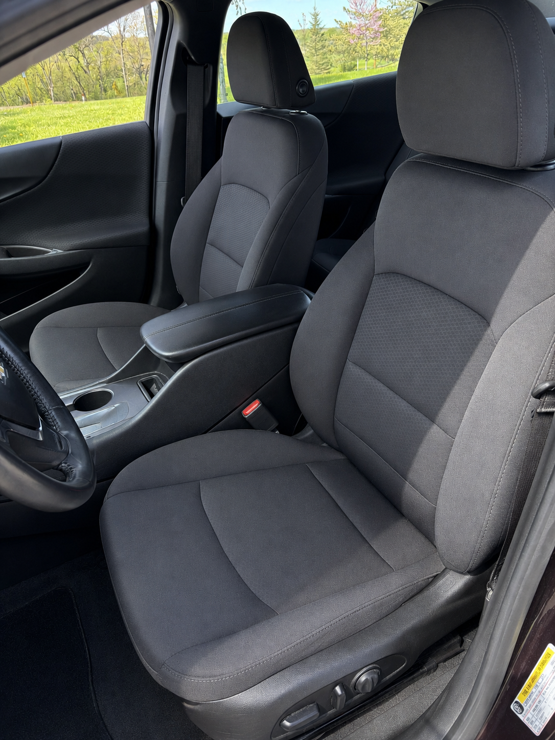 Used 2016 Chevrolet Malibu LT FWD image 11