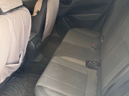 Used 2024 Subaru Crosstrek 2.0i image 9