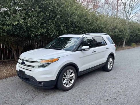 Used 2014 Ford Explorer Limited w/ Equipment Group 301A image 17
