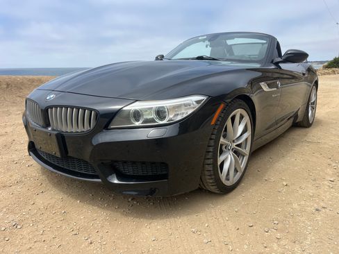 Used 2014 BMW Z4 sDrive35i RWD image 9