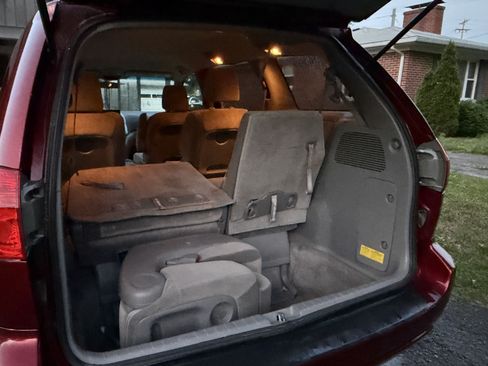 Used 2009 Toyota Sienna LE FWD image 5