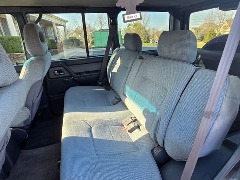 Used 1993 Mitsubishi Montero RS image 11