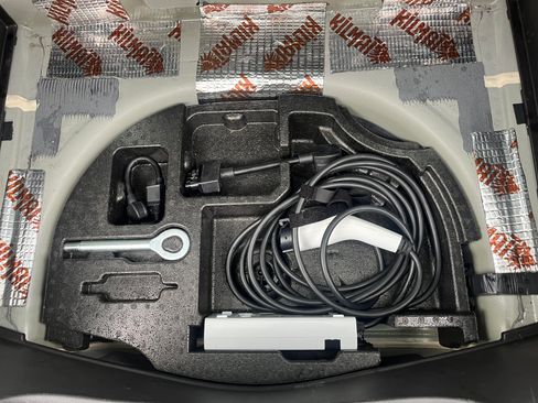 Used 2023 Chevrolet Bolt LT w/ Infotainment Package image 12